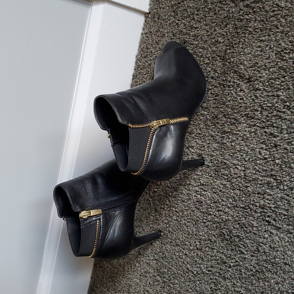 Marc Fisher booties sz 7